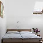 Matild Apartmanhaz דירה *
